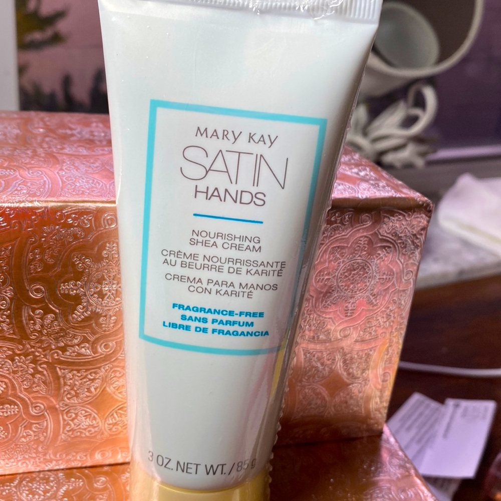 Mary Kay  satin Hands,  Nourishing shea cream